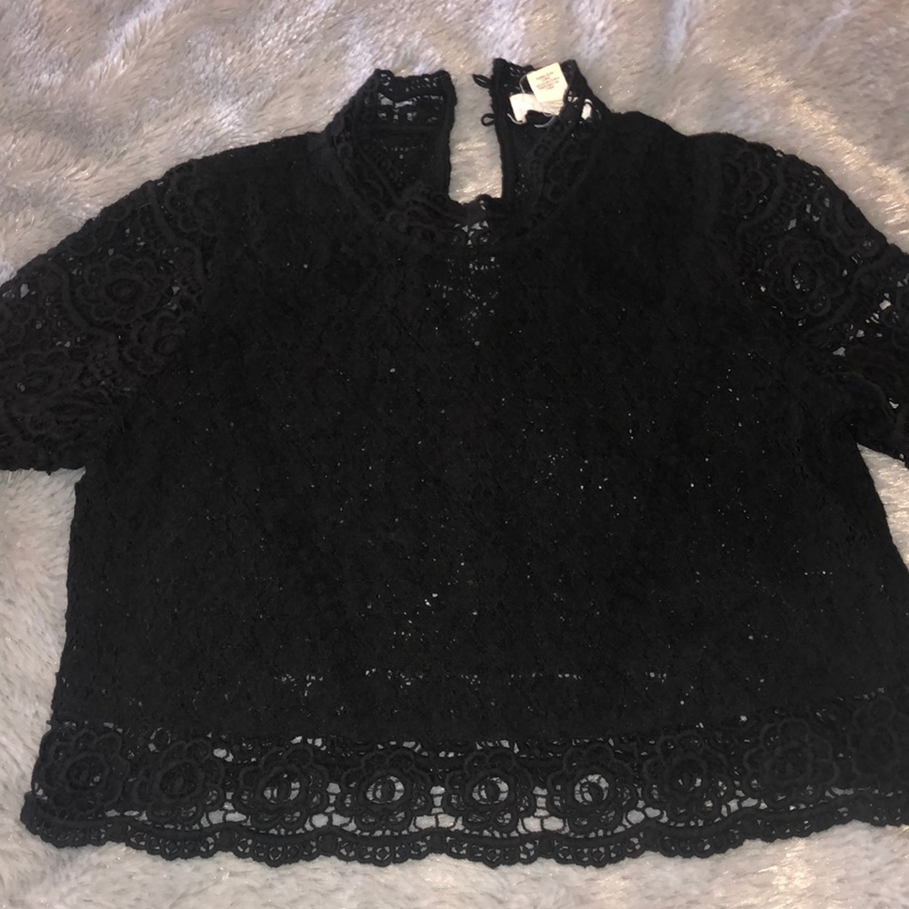 Black crop top 🖤